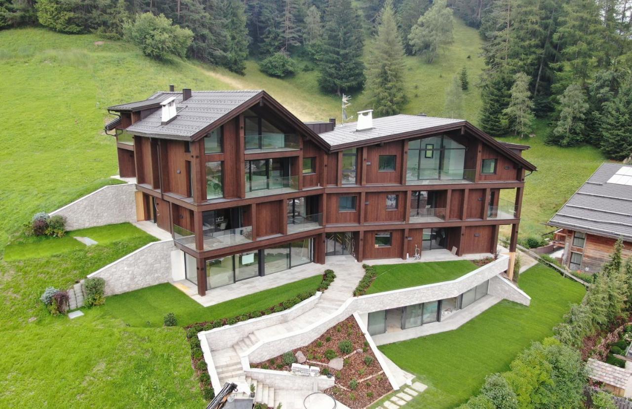Luxury Chalet P オルティゼーイ エクステリア 写真