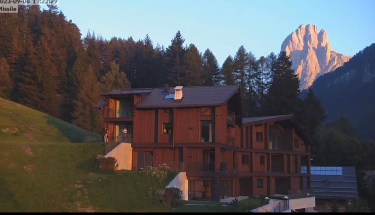 Luxury Chalet P オルティゼーイ エクステリア 写真