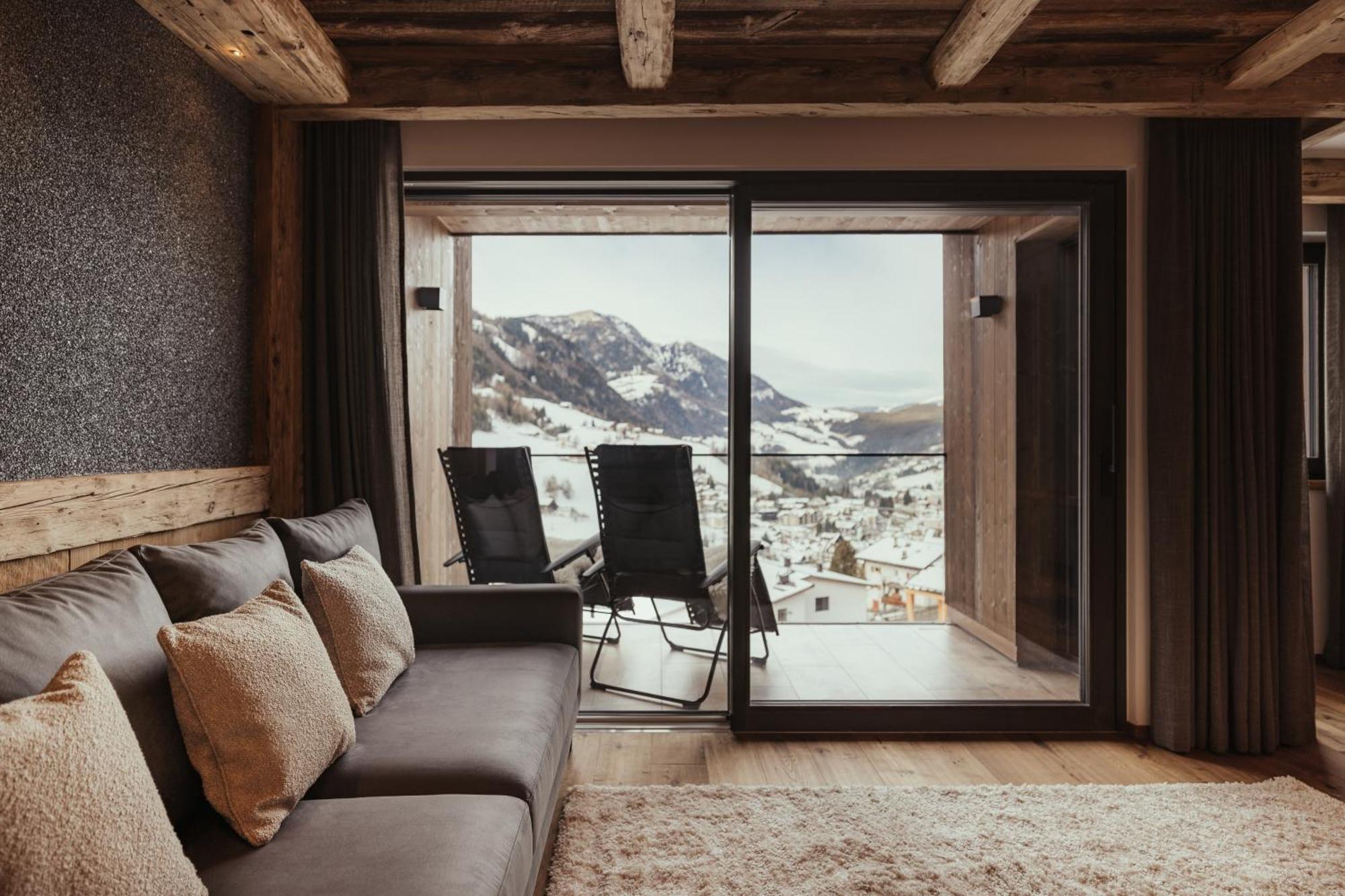 Luxury Chalet P オルティゼーイ エクステリア 写真